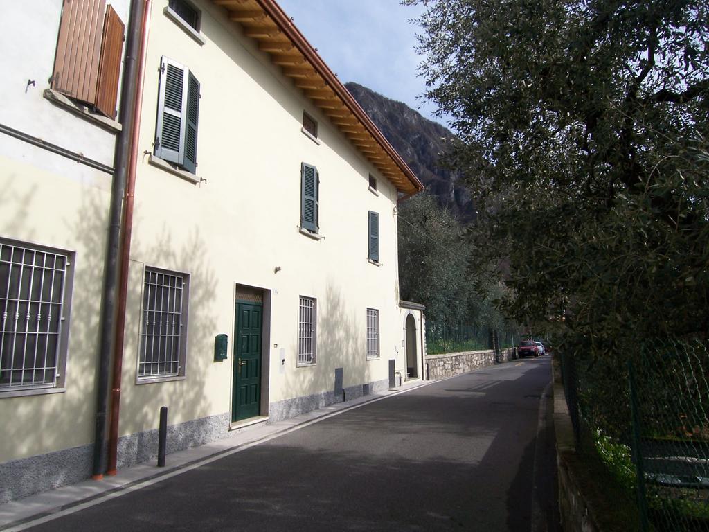 Villa Casa Lory à Marone Extérieur photo